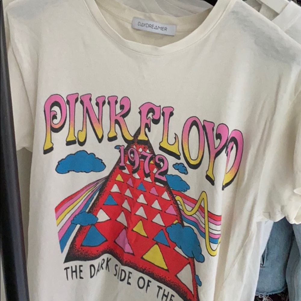 Graphic tee